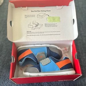 See Kai Run Ryder FlexiRun II; gender neutral size 13, new in box!
